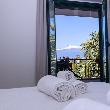 Villa Iris Giardini-Naxos Extérieur photo