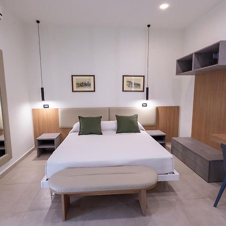 Villa Iris Giardini-Naxos Extérieur photo