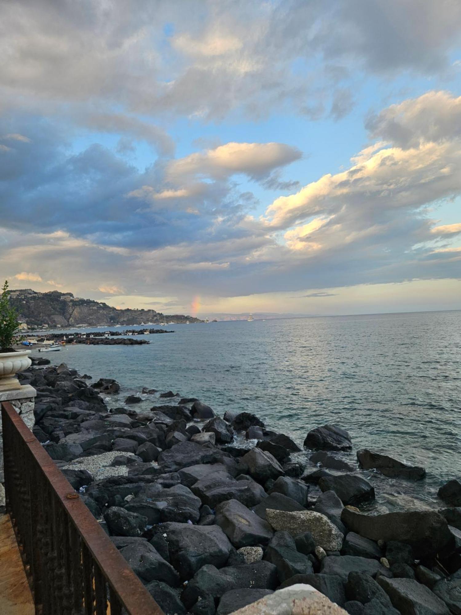 Villa Iris Giardini-Naxos Extérieur photo