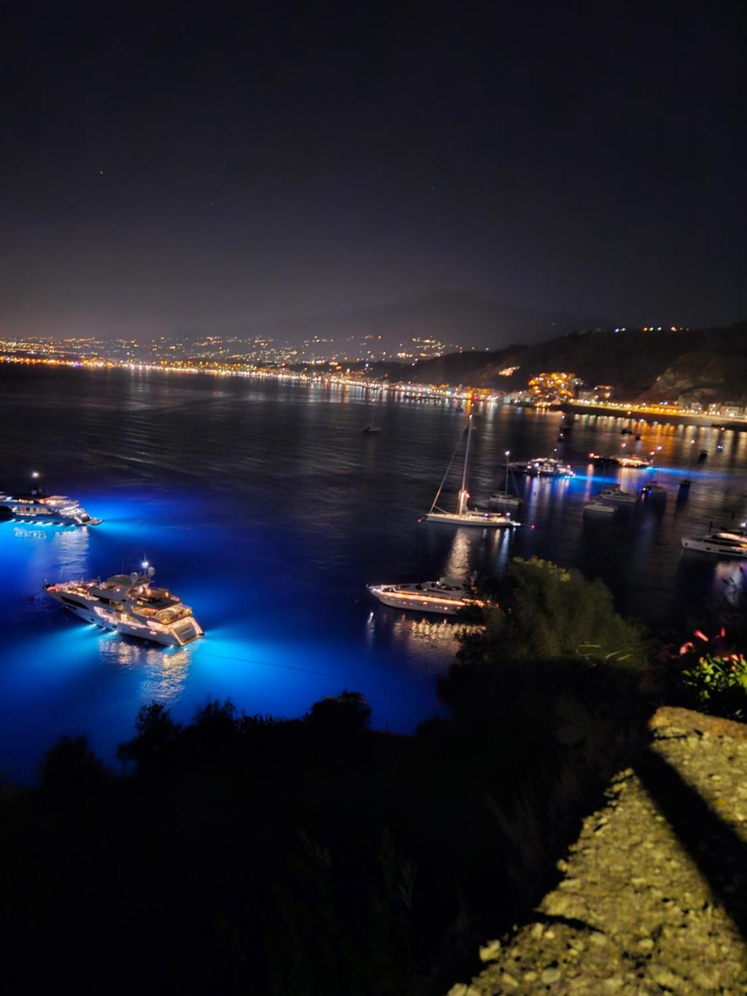 Villa Iris Giardini-Naxos Extérieur photo